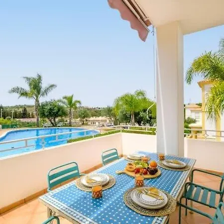 Villa Esta - Tennis Court And Pool